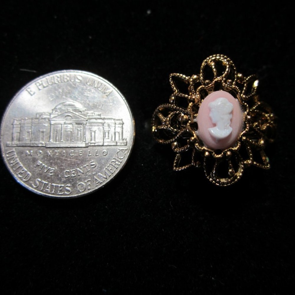 Cameo/filigree Adj Ring